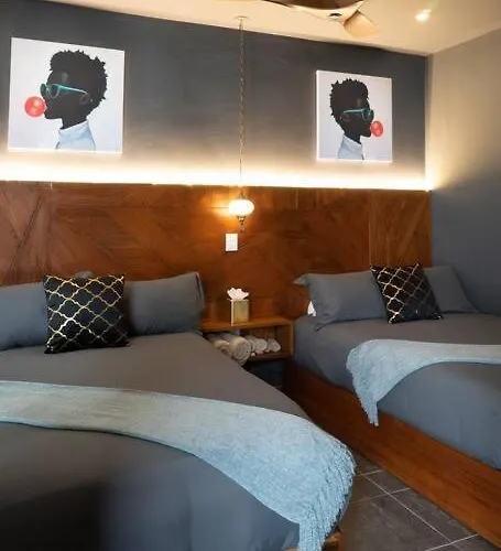 Villa 4br With Pool, Rooftop Bar And Lounge