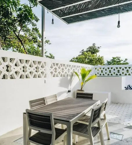 4br With Pool, Rooftop Bar And Lounge Villa