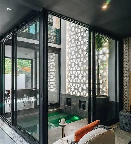Villa 4br With Pool, Rooftop Bar And Lounge